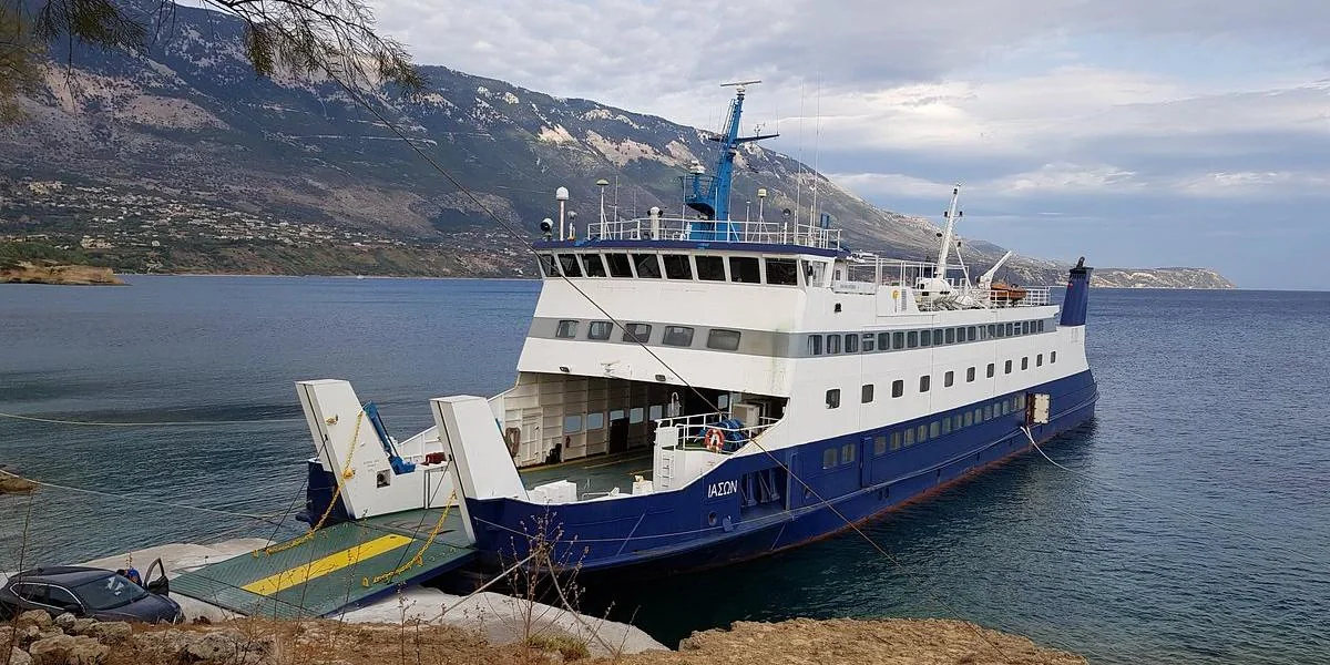 Ioniansea Ferries Iason Passagier- und Fahrzeugfähre