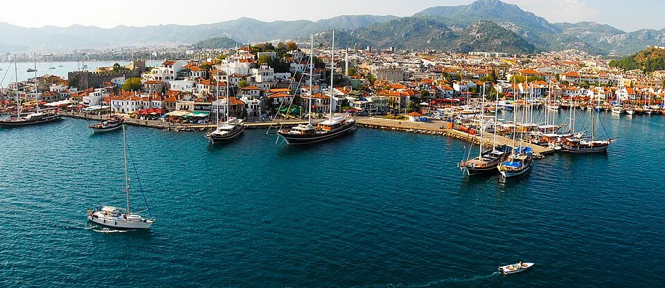 Küste und Hafenumgebung von Marmaris